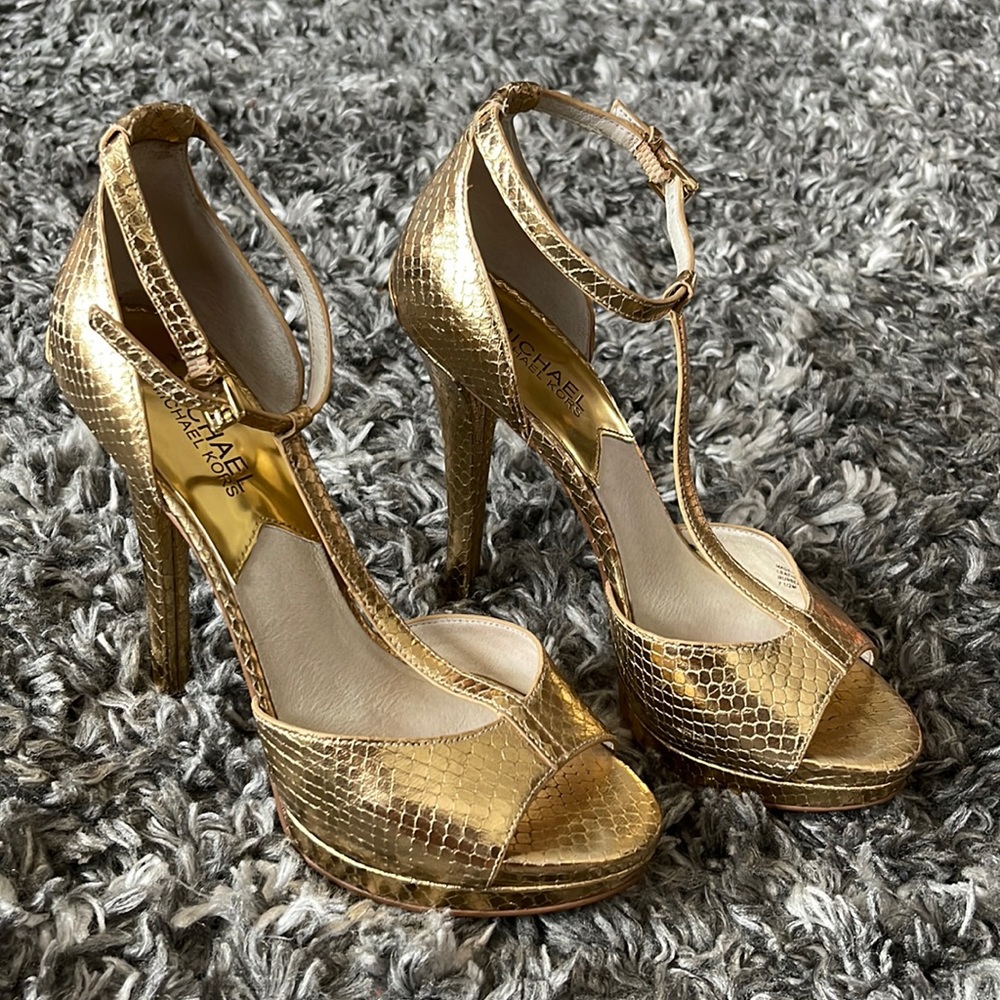Michael Michael Kors Gold Heels